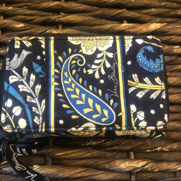 PREOWNED VERA BRADLEY "ELLIE BLUE" ALL IN ONE WRISTLET - Picture 1 of 6